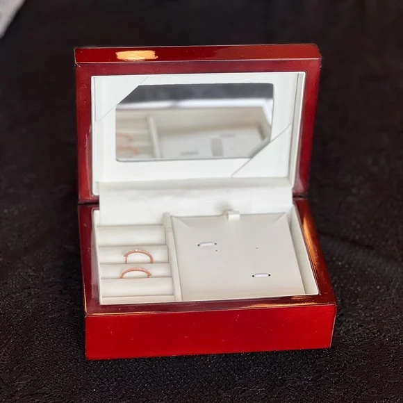 NEW MAHOGANY JEWELRY BOX - Picture 1 of 4